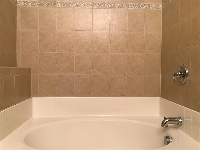 7713 Rex Hill Trl — Photo 11
