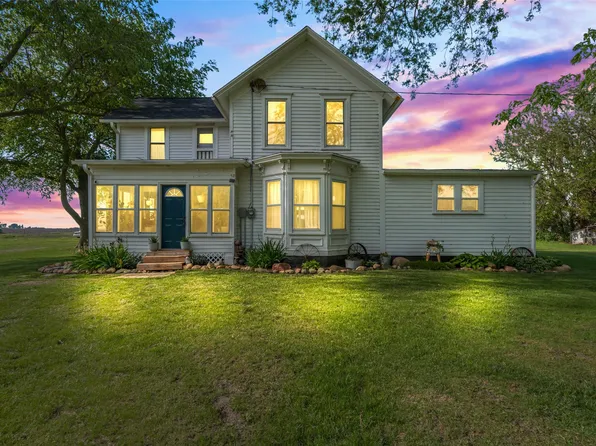 15148 Highway F17 E, Grinnell, IA 50112