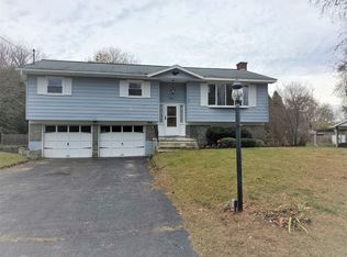 15 Anna Ln, Ballston Lake, NY 12019