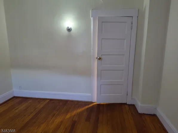 15 Farnham Ave Floor 2, Garfield, NJ 07026
