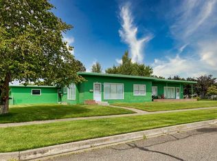 1102 W Park St, Pasco, WA