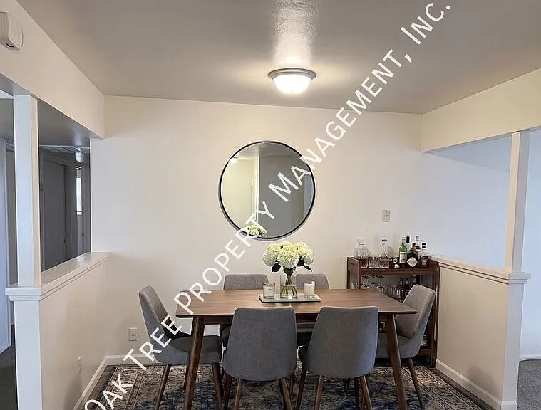 831 W Rialto Ave — Photo 9