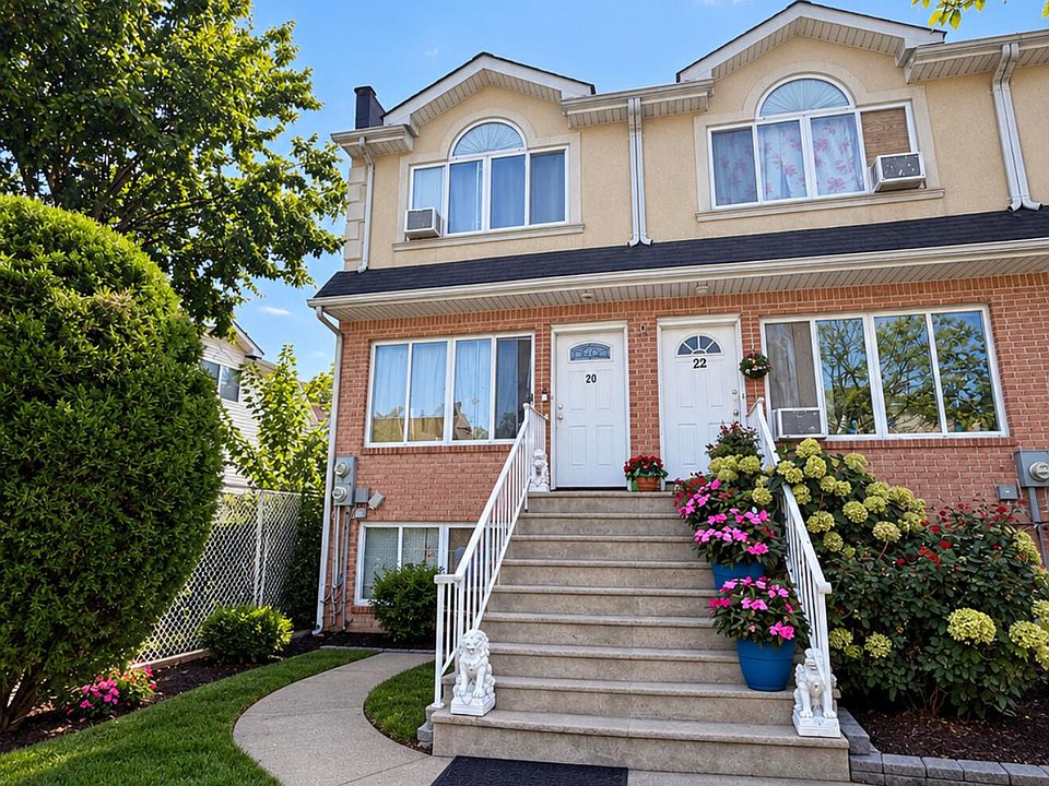 1st image of 20 Mitchel Ln