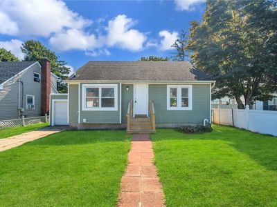 15 Marilyn Avenue, Amityville, NY, 11701