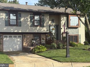 208 Fagan Cir, Williamstown, NJ 08094