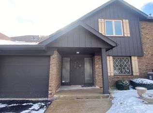 2519 E Lakeshore Dr UNIT A-25, Crown Point, IN 46307