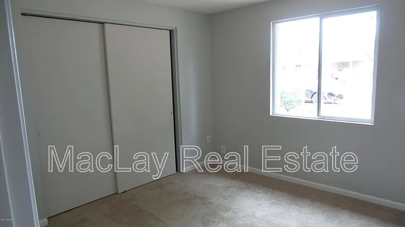 3 bed, 1.5 bath, 1240 sqft, $2,100 — Photo 2