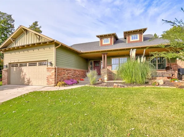 725 Falling Sky Dr, Edmond, OK 73034