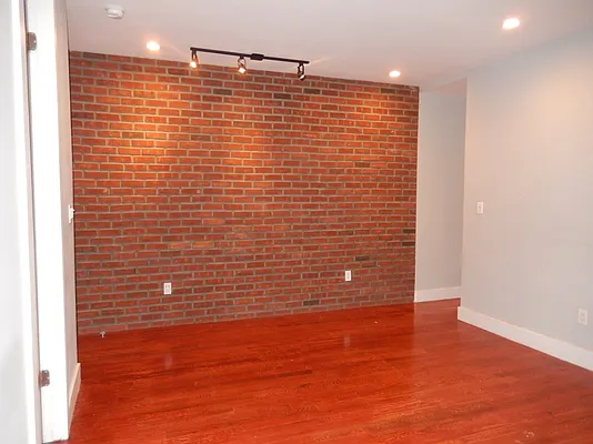 Rented by Bohemia Realty Group | media 20