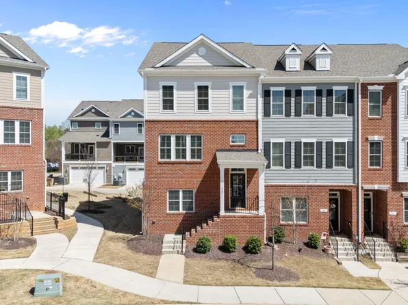 527 Gateway Townes Blvd, Wake Forest, NC 27587