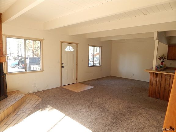 4th image of 508 E Meadow Ln