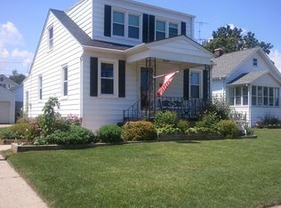 7620 15th Ave, Kenosha, WI 53143