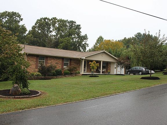 2nd image of 595 Brentwood Dr