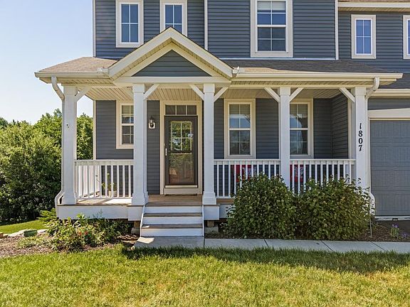 3rd image of 1807 Cherry Cir