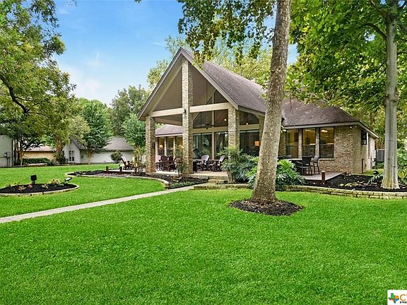 2nd image of 614 Woodlake Dr