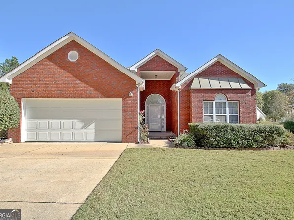 125 Robin Ct, Fayetteville, GA 30215