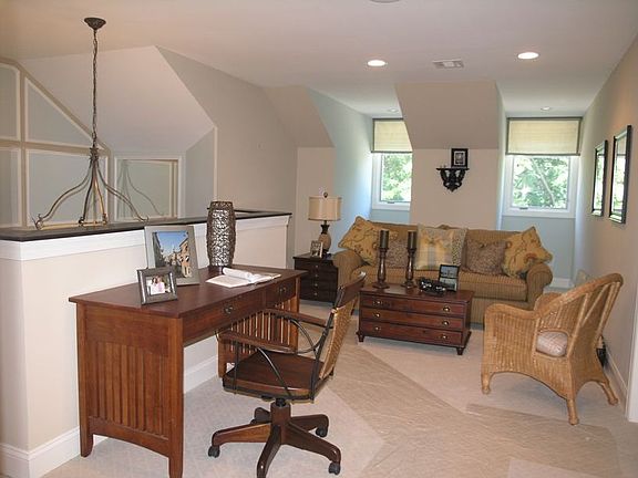 3rd flr loft in upgraded Birch model