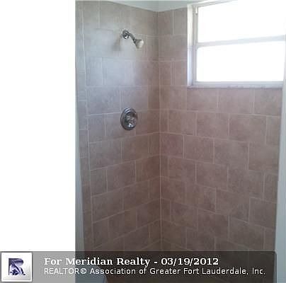4th image of 912 S North St