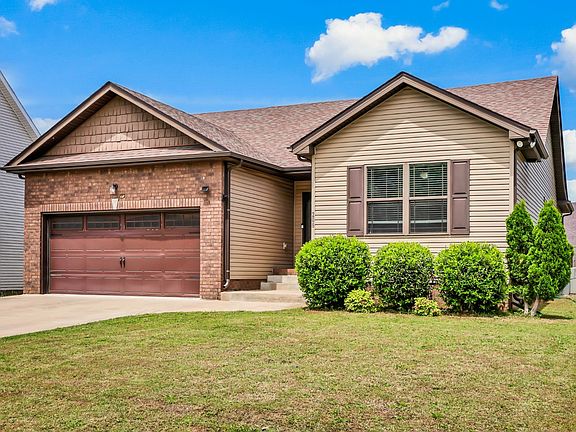 5th image of 208 Azalea Dr