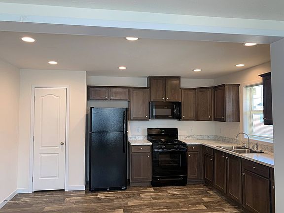 4th image of 440 60th St SE #45