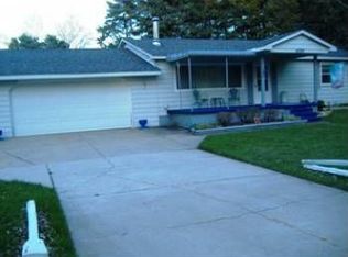 4390 Oak Bch, Harrison, MI