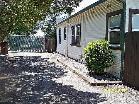 5th image of 16050 Mateo St