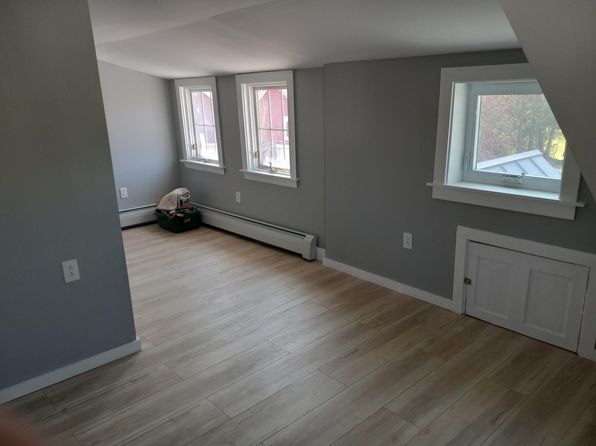 273 Bentley Ave #D