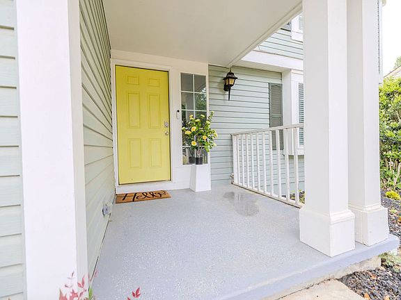 2nd image of 2073 Raintree Pl