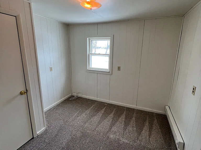 70 Oak St #A — Photo 4