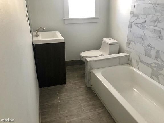 3rd image of 4724 Longshore Ave APT 2