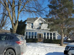 224 N Wacouta Ave, Prairie Du Chien, WI 53821