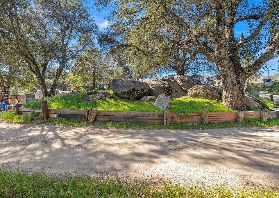 1st image of 18565 Keyes Dr