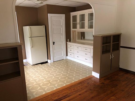 3rd image of 569 Diekema Ave APT 3