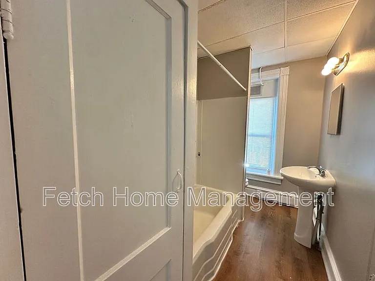 512 Spruce St #2 — Photo 17
