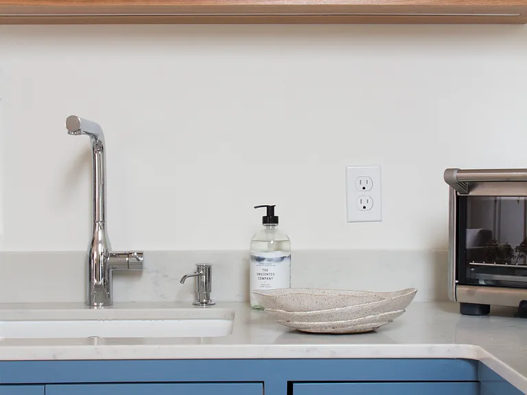 29 Sawyer St #3 — Photo 16
