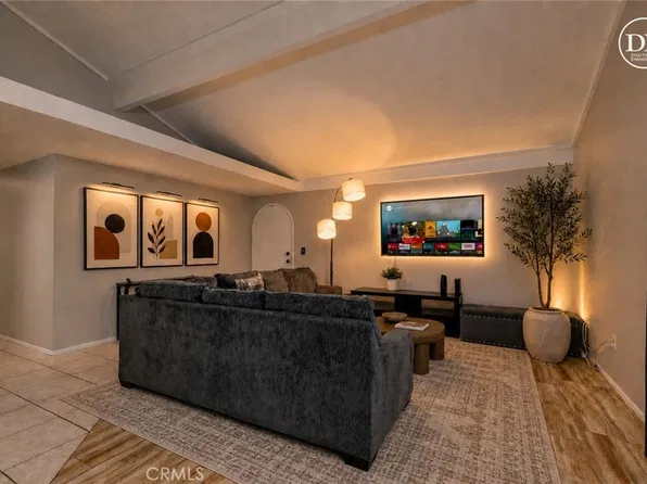 1439 Fredericks Ln, Upland, CA 91786
