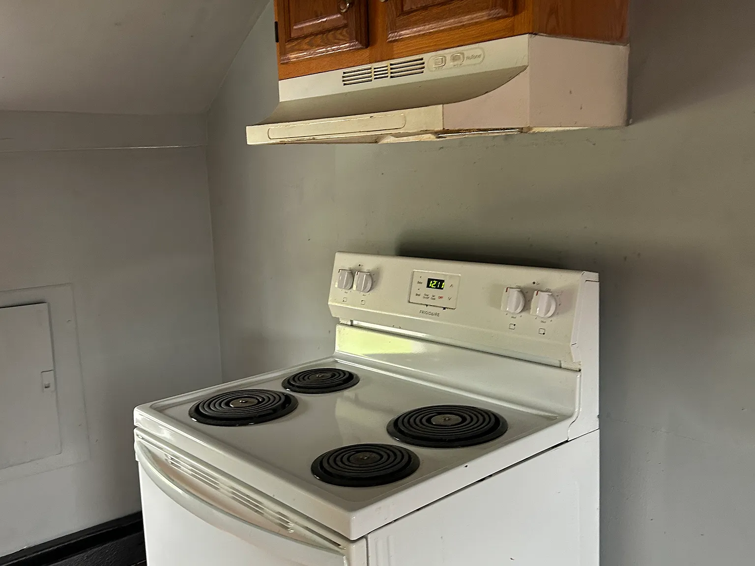 2 bed, 800 sqft, $1,550 — Photo 2