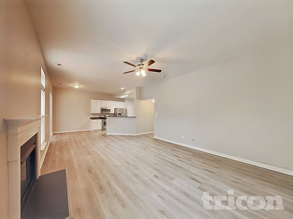 2nd image of 5136 Sunburst Ln