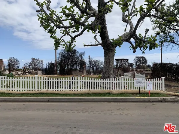 16948 Bollinger Dr, Pacific Palisades, CA 90272