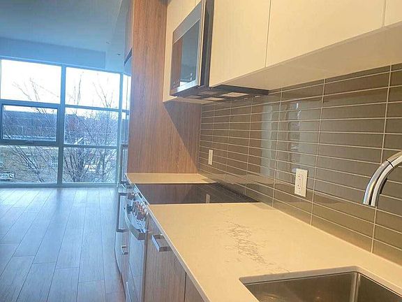 3rd image of 1787 Saint Clair Ave W #322