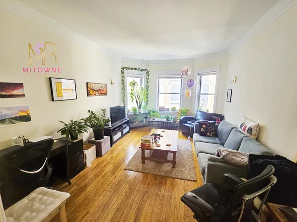 6985 N Sheridan Rd #3-A, Chicago, IL 60626