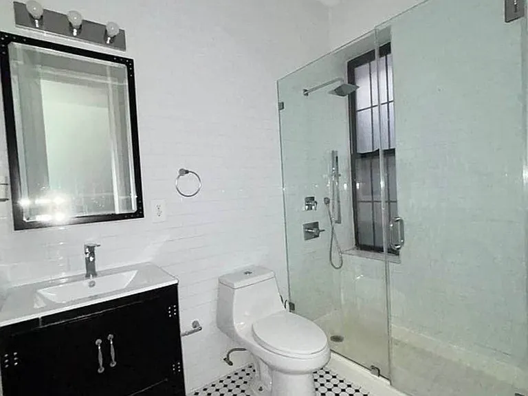 70 Herkimer St #5 — Photo 18