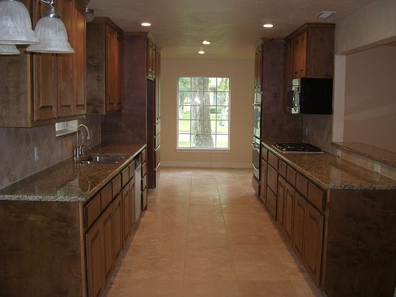 Huge, fully-updated galley kitchen