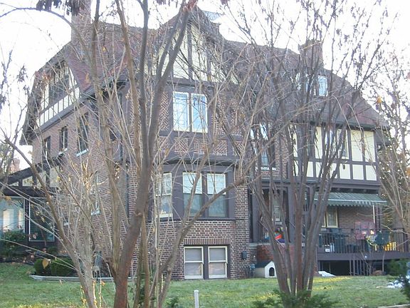 3rd image of 269 E Schantz Ave