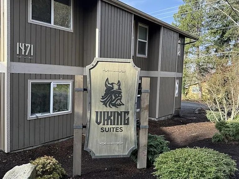 Viking Suites — Photo 1