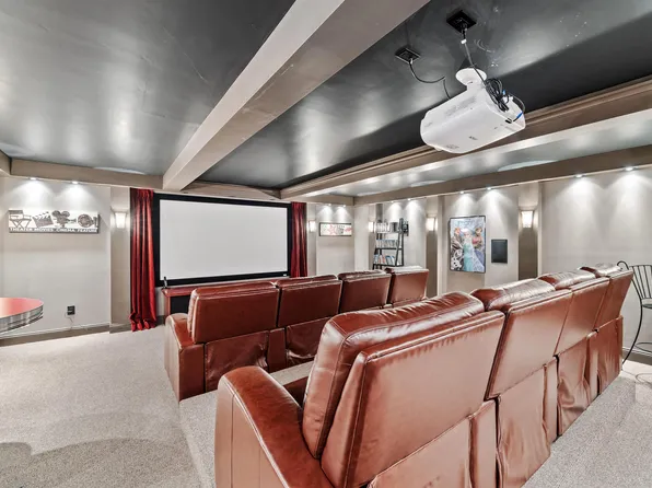 23 Joy Ln, Fishersville, VA 22939