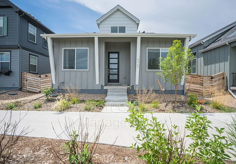 5967 Rendezvous Pkwy — Photo 1