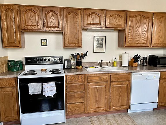 4th image of 101 E Harrison St APT 10