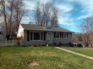 2 Harvard Dr, Brookfield, CT 06804