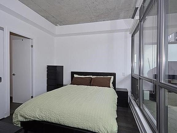 2nd image of 319 Carlaw Ave #310